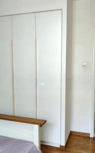 Room (Condo) for Rent in  The Esparis - Image 1